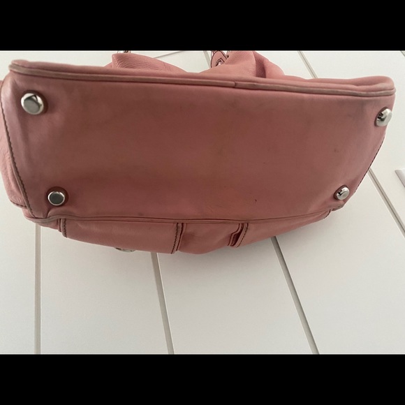 Marc Jacobs Pink Leather Bag w/silver hardware💖 - Picture 5 of 6